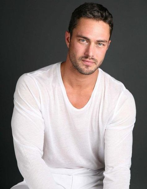 Always need some basics....thanks Mr. Taylor Kinney Fitness Before After, Taylor Kinney Chicago Fire, Taylor Kinney, Travis Fimmel, Chicago Fire, Good Looking Men, Man Crush, Celebrities Male, Lady Gaga