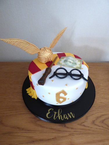 Simple Harry Potter Themed Birthday Cake | Susie's Cakes Harry Potter Bday Cake, Simple Harry Potter Cake, Diy Harry Potter Cake Easy, Simple Harry Potter Cake Ideas, Harry Potter Birthday Cake Easy, Homemade Harry Potter Cake, Hp Cake Birthday, One Tier Harry Potter Cake, Harry Potter Cakes