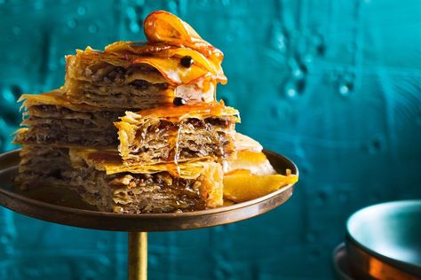 Transform traditional baklava with the addition of maple syrup and pecans - it tastes just like a pecan pie, only better. Pecan Baklava, Apple Syrup Recipe, Apple Syrup, Nadia Hussain, Pecan Pies, Filo Pastry, Maple Pecan, Syrup Recipe, Spiced Apples