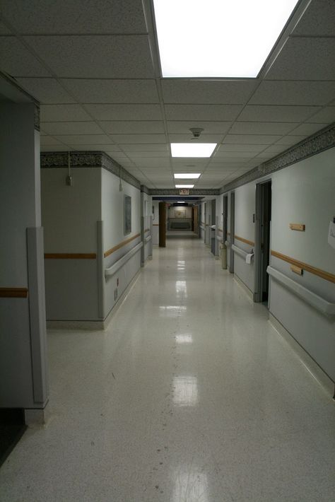 Deserted Places: Inside the abandoned Forest Park hospital Group Therapy Room Aesthetic, Abandoned Hospital Room, Abandoned Hospital Creepy Mental Asylum, Apocalypse Hospital, Liminal Hospital, Creepy Hospital, Abandoned Forest, Abandoned Room, Hospital Art