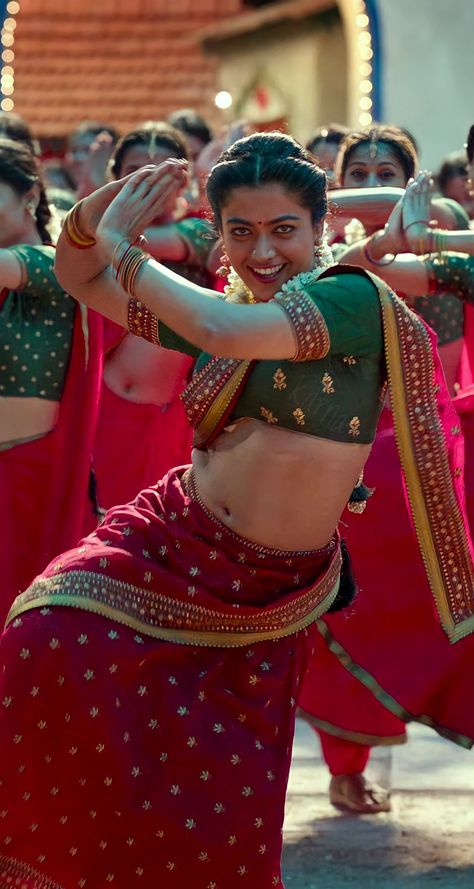 Stylish Actresses, Punch In The Face, Rashmika Mandanna, Hot Poses, Seductive Clothes, Actress Pics, Indian Actress Hot Pics, Bollywood Celebrities, Actresses