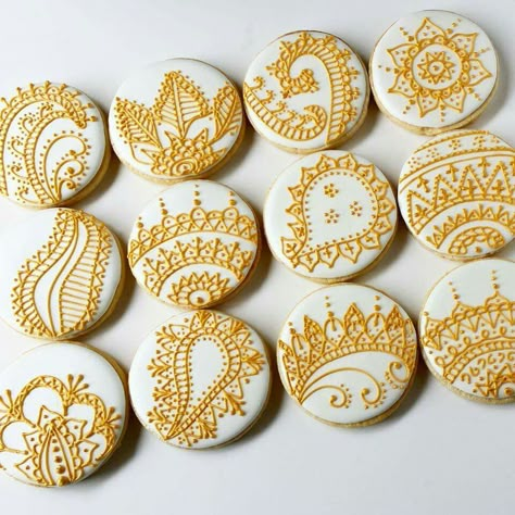 Henna cookied Henna Cookies Design, Diwali Biscuits Cookies, Indian Wedding Cookies Decorated, Diwali Cookies Decorated, Diwali Sugar Cookies, Recipe For Gingerbread Men, Henna Cookies, Recipe For Gingerbread, Indian Cookies