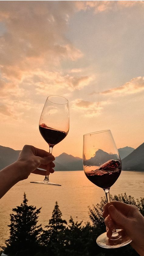 Summer Wine Aesthetic, Red Wine Aesthetic, Wine Wallpaper, Wine Aesthetic, Pin Pictures, Summer Wines, Wine Time, Pink Wallpaper Iphone, Shine Bright Like A Diamond