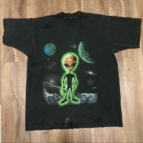 ALIEN WORKSHOP T-shirt Large 90s Paul The Alien, Mars Attack, Alien Tshirt, Alien Clothes, Alien Workshop, Grunge Hippie, Midwest Emo, Alien Shirt, T Shirt Logo Design