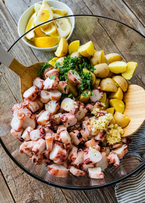 Italian Octopus Salad Recipe with Potatoes (Insalata Di Polpo) Italian Octopus, Octopus Salad Recipe, Recipe With Potatoes, Creamy Potatoes, Octopus Recipes, Octopus Salad, Potato Salad Recipe, Seafood Salad, Mediterranean Cuisine