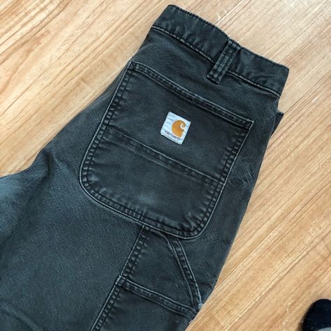 Carhartt Double Knee Carpenter Pants Unrealistic Outfits, Pantalon Carhartt, Double Knee Carpenter Pants, Granola Outfits, Carhartt Double Knee Pants, Silver Pants, Carhartt Double Knee, Carhartt Carpenter, Beige Outfit