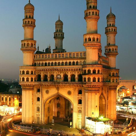 India Monuments, Charminar Hyderabad, Monument In India, Intro Animation, Indian Gown, Mughal Architecture, Famous Monuments, Preschool Colors, Asian Architecture