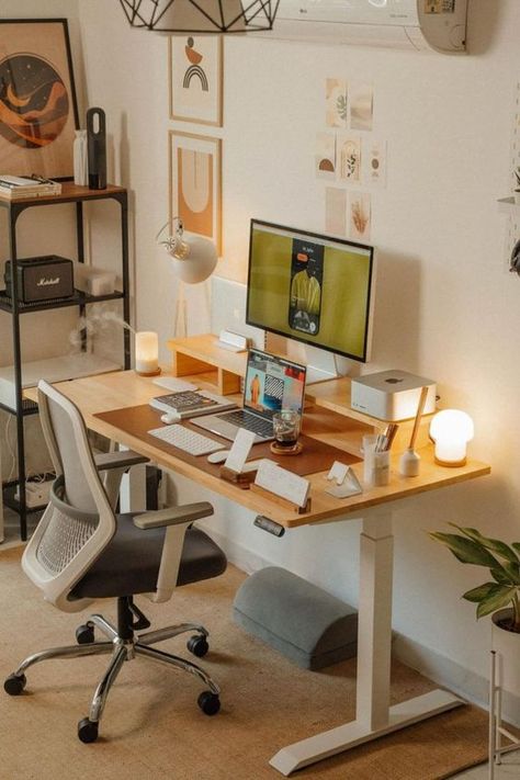 Pinning Studio Marketing Minimal Work From Home Setup, Cozy Office Ideas At Work, Work Table Aesthetic, Scandinavian Interior Office, House Keys Aesthetic, Aesthetic Office Space, Work From Home Set Up, Office Desk Aesthetic, Social Work Office