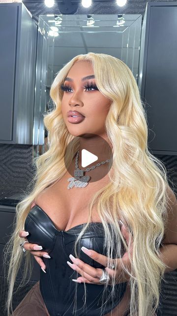 LACEDBYSTACE on Instagram: "I think I’ve got an obsession 😍😍 Beach waves on my Barbie gyal 🔥🔥🔥 I just love dressing her up and putting my foot in her hair 🙌! What other looks would you all like to see me try? 🔥 Wig Install 🔥 Muse : @rynaee_trill Mua: @the.luxuryclub per usual 😘 ************************************ #miamihairstylist #miamihair #atlhairstylist #atlanta #atlmua #atlhairstylist #atlstylist #frontalinstall #nickiminaj #likklemissremix #lacewig #trendingreels #browardhairstylist #wiginstall #blondegirl #blondebombshell #beachwavestutorial #nychairstylist #lahairstylist #wigstyling #bombshellhair #beachwaveshair #viralhair #fyp #viralhair" Wig Beach Waves, Beach Waves Tutorial, Bombshell Hair, Blonde Wig, Blonde Bombshell, Blonde Girl, Beach Waves, Nicki Minaj, Lace Wigs