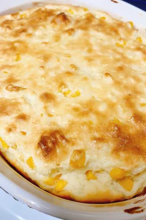 Kentucky Spoon Bread | "This is a lovely side dish to accompany most any dinner, but especially prime rib." #bread #breadrecipes #bakingbread Kentucky Spoon Bread, Spoon Bread Recipe, Corn Spoon Bread, Sweet Corn Spoon Bread Casserole, Spoon Bread, Corn Casserole Recipe, Corn Dishes, Bread Serving, Prime Rib