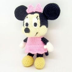 Free Pattern Friday: Minnie Mouse Amigurumi – i crochet things Michey Mouse, Crochet Mickey Mouse, Minnie Mouse Doll, Disney Crochet, Disney Crochet Patterns, Crochet Toys Free, Baby Rosa, Crochet Disney, Crochet Geek