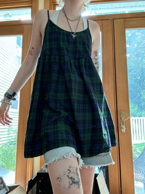 #theythem #fashion #outfit #genderfluid Plaid Dress Outfit Grunge, Random Aesthetic Outfits, Amab Nonbinary Outfits, Binder Outfit, Punk Fashion Summer, Outfits For Small Chest, Emerald Green Outfits, Gender Nonconforming Fashion, Binder Fashion