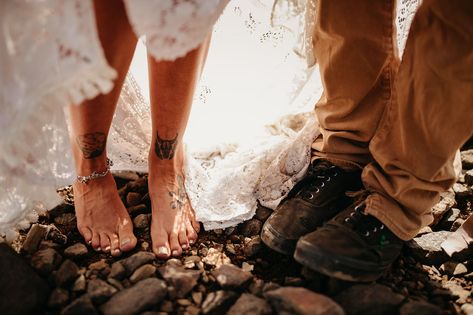 Elopement Styled Shoot, Elopement Styling, Mountain Bride, Park Elopement, Raw Beauty, Perfect Couple, Elopement Inspiration, Vancouver Island, Rocky Mountain