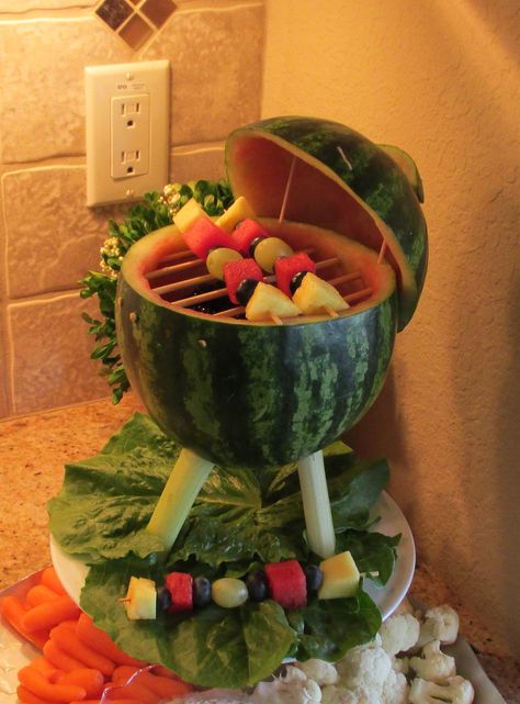 Better picture of my personal size watermelon grill. Quick to carve. Support grill with wood skewers & celery for added support. Watermelon Decorations Food Art, Watermelon Art Carving, Watermelon Grill, Watermelon Carving Ideas, Watermelon Creations, Watermelon Sculpture, Pumpkin Competition, Cabin Food, Campfire Smores