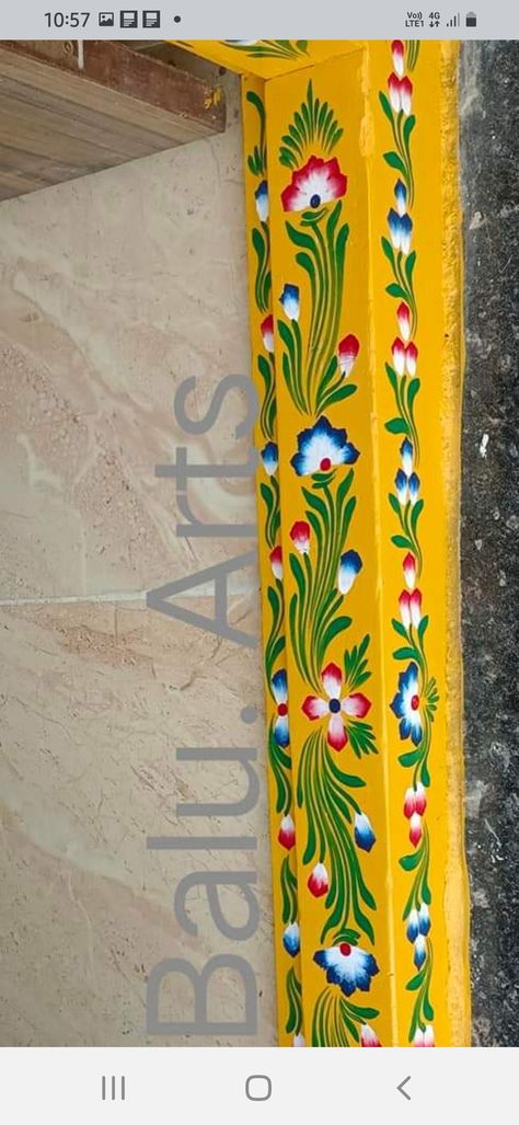 Gadapa Designs, Marriage Art, Jhumka Design, Painting On Wall, Beginner Henna, Door Painting, Creative Wall Painting, Flower Garland Wedding, Boy Dress