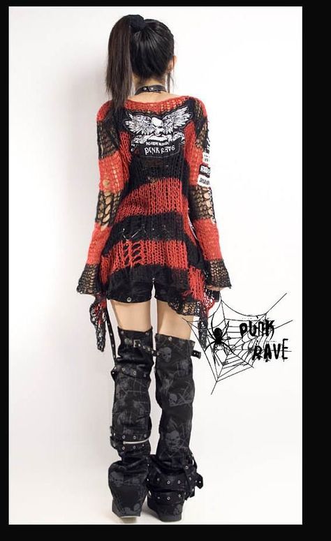 Gothic Rave Outfits, Grunge Rave Outfits, Punk Fashion Women, Harajuku Goth, E Girl Outfits, Kei Visual, Gyaru Fashion, Plain Outfits, Rave Outfit