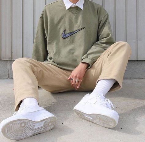 Indie Outfits Men, Softboy Outfits, Soft Boy Outfits, 40s Mode, Mens Trendy Outfits, Mens Outfit Inspiration, Tomboy Outfits, Mens Fashion Streetwear, Stylish Mens Outfits