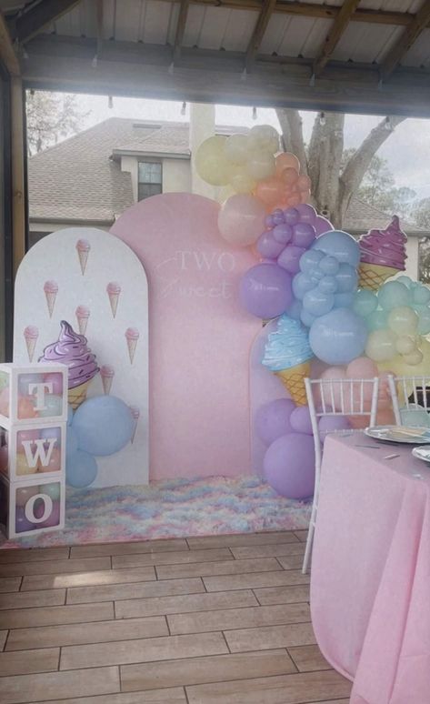 Two Sweet Birthday Backdrop, Two Sweet Backdrop Ideas, Two Sweet Party 2nd Birthday Backdrop, 2nd Birthday Two Sweet, Sweet Themed Party, Too Sweet 2nd Birthday Decorations, Two Sweet Backdrop, Two Sweet Birthday Decor, Two Sweet Party Food