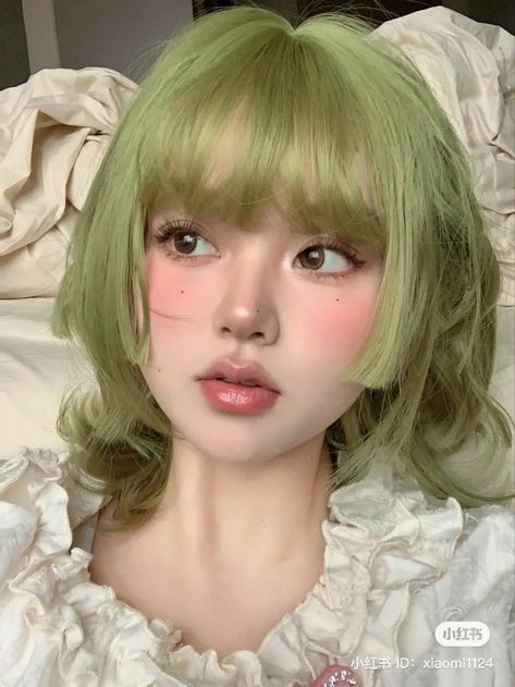 #green #greenhair #hairinspo #miusayuna #tanrica Short Green Hair, Harajuku Hair, Oc Board, 일본 패션, Dyed Hair Inspiration, Pretty Hair Color, Hair Stylies, Dye My Hair, Hair Reference