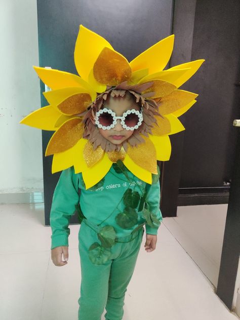 Sunflower Costume Diy, Sunflower Costume, Diy Sunflower, Diy Costumes Kids, Costume Diy, Kids Diy, Diy Halloween Costumes, Holiday Inspiration, Hello Summer