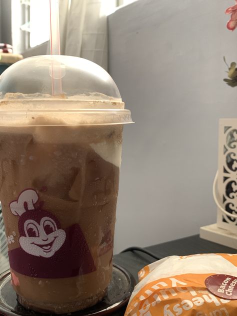 Coke Float Jollibee, Philippine Photography, Coke Float, Pranks Pictures, Boyfriend Pranks, Boyfriend Pranks Pictures, Cute Black Wallpaper, Root Beer, Black Wallpaper