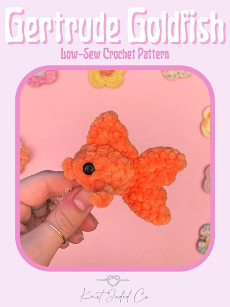 Gertrude Goldfish Low- Sew CROCHET PATTERN Crochet toys free patterns easy #crochettoysfreepatternseasy #crochet #crochettoy #crochetpattern #crochetpatterns 4.828 Goldfish Crochet Pattern, Goldfish Crochet Pattern Free, Cute Small Crochet Ideas, Small Crochet Animals, Goldfish Crochet, Crochet Plushie Patterns, Small Crochet Ideas, Cute Crochet Patterns Free, Crochet Goldfish