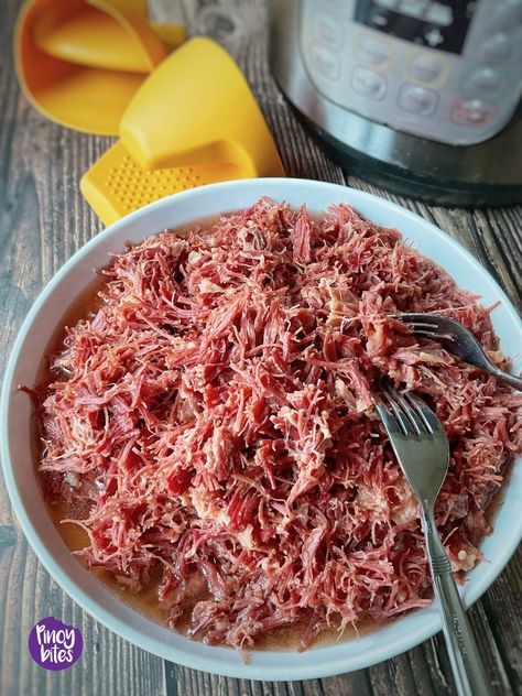 Homemade Corned Beef (Filipino) Beef Recipe Filipino, Corned Beef Recipe, Homemade Corned Beef, Canned Corned Beef, Filipino Street Food, Boiled Dinner, Corned Beef Recipes, Filipino Style, Canned Meat