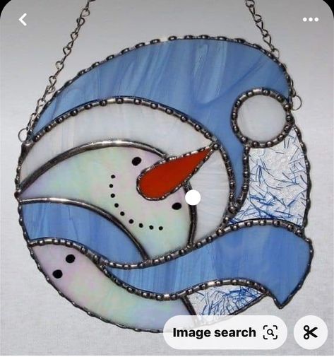 Stained Glass Snowman, Stained Glass Patterns Free, Glass Art Pictures, Glass Snowman, Mosaic Stained, Stained Glass Birds, Stained Glass Decor, Stained Glass Ornaments, Stained Glass Christmas