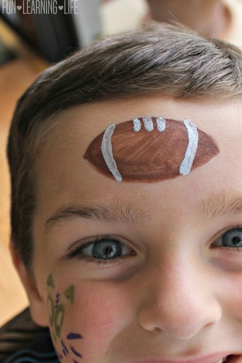 Easiest Face Paint Designs, Super Easy Face Paint, Face Painting Ideas Simple, Easy Cute Face Painting, Face Painting Halloween Easy, Quick And Easy Face Painting For Kids, Cheek Art Halloween, Face Painting Ideas Halloween, Football Face Painting Ideas