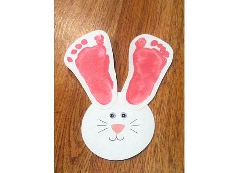 Baby Crafts Ideas, Easter Crafts For Toddlers, Infant Room, Baby Art Projects, Footprint Crafts, Footprint Art, Easter Projects, Daycare Ideas, Daycare Crafts