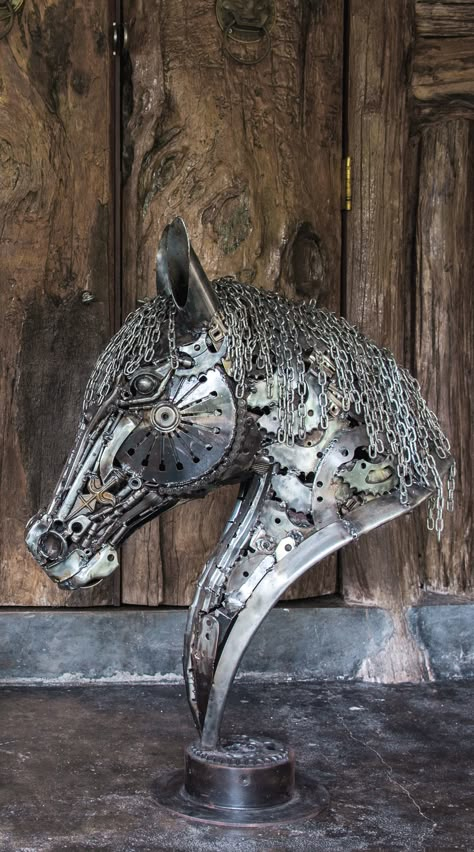 Metal Horse Sculptures, Metal Sculpture Wall Art, Recycled Metal Art, Metal Horse, Metal Artwork Wall, Welding Art Projects, Metal Yard Art, Horse Wall Art, Sculpture Metal