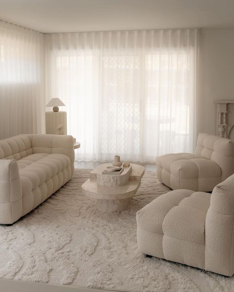 🤍Where softness meets sophistication, a bouclé sofa whispers tales of luxury and invites you to indulge in its dreamy embrace. ☁✨💤 📷 @_ashlee_white_ ft the Norah Boucle Sofa Set . . . . . . . #luxolivingstyle #boucle #australianstyle #Sofas #luxolivingau #afterpay #afterpayit #afterpayobsession #livingroom #livingroomdecor #livingroomdesign #livingroominspo #livingroomideas #sydneyfurniture #melbournefurniture #interiordesign #interior #interiordecor #interiorstylin... Boucle Sofa Living Room, Pet Friendly Living Room, Kid Friendly Rugs, Living Rugs, Furniture Design Living Room, Sofa Living Room, Rug Texture, Stylish Sofa, Sofa Living