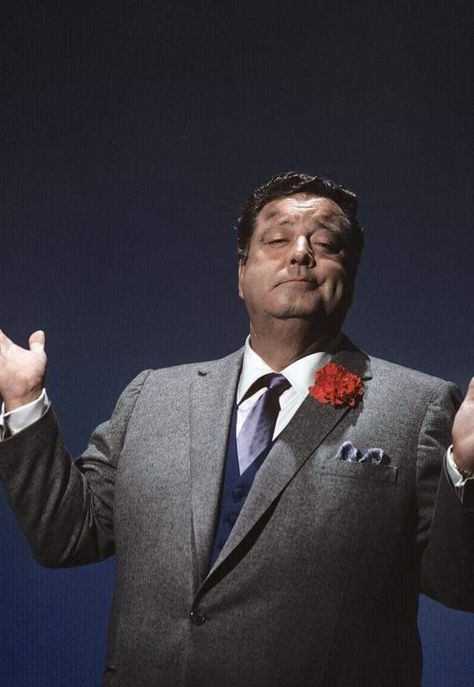 Jackie Gleason Honeymooners Tv, Beach Memories, Jackie Gleason, Broadway Stage, Classic Television, Miami Beach Florida, Today In History, Hollywood Legends, Classic Comics