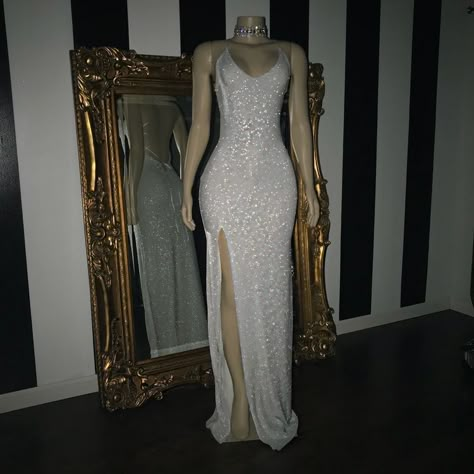 White Glitter Dress, Glitz Dress, Sheath Prom Dress, Split Prom Dresses, Girl Prom, Prom 2022, Prom Dress Inspo, Prom Girl Dresses, Senior Prom Dresses