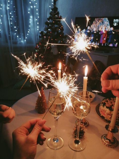 Christmas Party Aesthetic Dark, New Years Friends Party, Champagne Toast Aesthetic, New Year Party Aesthetic, Winter Ball Aesthetic, New Years Aesthetic Party, Winter Party Aesthetic, New Year Mood Aesthetic, Silvester Aesthetic