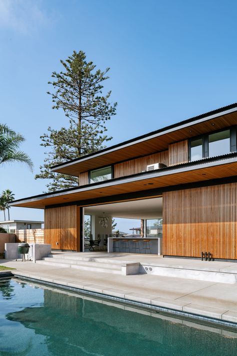 Seaside Reef — Alec Petros Studio Cedar Screen, Solana Beach California, House In California, Architecture Contemporary, Normal Distribution, Seaside House, Kitchen Open, Architecture Modern, Open Living