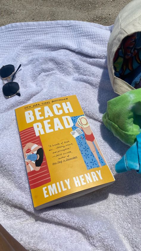 Beach Read Cover, Beach Read Book, Beach Read Emily Henry, The Beach Read, Book Tbr, Tbr Books, Henry Emily, Wisdom Thoughts, Beach Reads