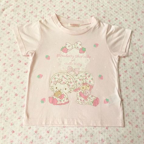 Hello Kitty Baby Tee, Strawberry Shortcake And Hello Kitty, Kawaii Shirt, Cute Tees, Hello Kitty Baby, Kawaii Shirts, Hello Kitty Accessories, People Clothes, Downtown Outfits