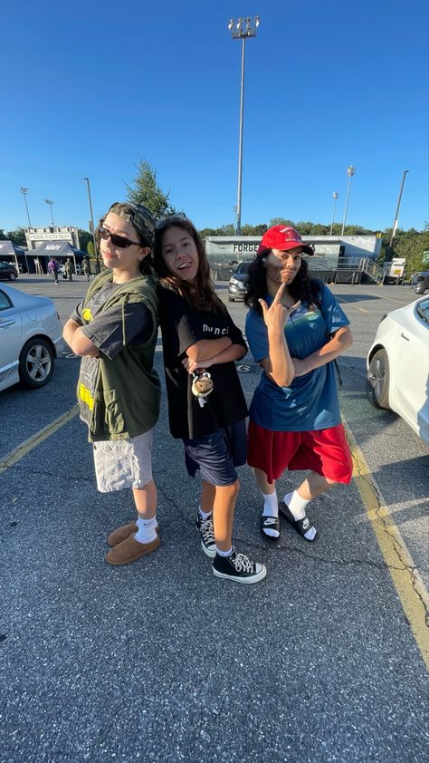 Adam Sandler Inspired Outfits, Gender Swap Spirit Week, Senior Spirit Week, Adam Sandler Costume, Adam Sandler Outfits Spirit Week, Sandler Outfits, Celebrity Day Spirit Week Ideas, Adam Sandler Day, Adam Sandler Outfits