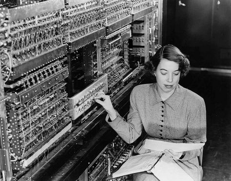 AVIDAC, Argonne's first digital computer, began operation in January 1953. It was built by the Physics Division for $ 250,000. Pictured is pioneer Argonne computer scientist Jean F. Hall.    AVIDAC stands for "Argonne Version of the Institute's Digital Automatic Computer" and was based on the IAS architecture developed by John von Neumann.    Photo courtesy of Argonne National Laboratory. John Von Neumann, Alter Computer, Computer History, Old Technology, Old Computers, Computer Technology, Computer Science, Old Pictures, Old Photos