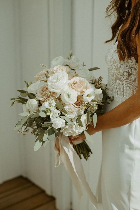 Neutral Wedding Flowers, Blush Wedding Flowers, Bridal Bouquet Flowers, Outdoor Fall Wedding, White Wedding Bouquets, White Wedding Flowers, Neutral Wedding, White Bouquet, Wedding Mood