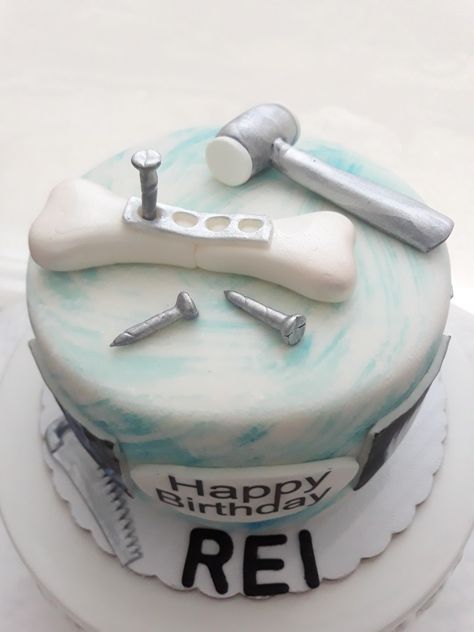 Orthopedic Cake Cake For Physiotherapist, Surgeon Cake, Doctor Birthday Cake, Crazy Birthday Cakes, Medical Cake, Girly Birthday Cakes, Half Birthday Cakes, Doctor Cake, Birthday Sheet Cakes