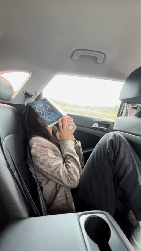 Long Car Journey Aesthetic, Reading In The Car, Sleep In Car, Marvel Phone Wallpaper, Girly Swag, Fake Ft Call, Friendship Photoshoot, Art Sketches Doodles, Girl Sleeping