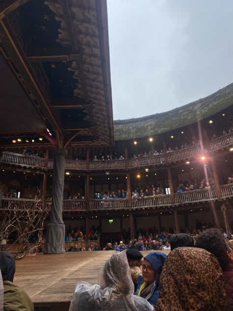 Shakespeare's Globe Theatre, London Shakespeare, Shakespeare Globe, London Vision Board, Shakespeare Aesthetic, Gcse Drama, Birthday Vision Board, World Building Inspiration, 2025 Manifestation