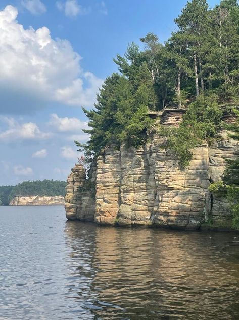 How To Spend A Long Weekend In Scenic Wisconsin Dells, Wisconsin Summer In Wisconsin, Wisconsin Dells Aesthetic, Wisconsin Aesthetic, Hudson Wisconsin, Dells Wisconsin, 2024 Books, America Trip, Setting Inspiration, Board Pictures