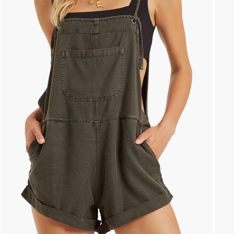 Billabong
Wild Pursuit
Short Overalls
Color: Off Black Alt Summer Outfits, Vintage Summer Outfits, Modest Summer Outfits, Short Overalls, Linen Romper, Billabong Women, Trendy Summer Outfits, Summer Outfits Men, Romper With Skirt