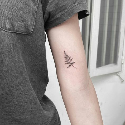 Pine Tattoo, Believe Tattoos, Fern Tattoo, Inspiration Tattoos, Sweet Tattoos, Doodle Tattoo, Mountain Tattoo, Classy Tattoos, Subtle Tattoos