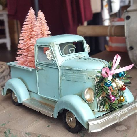 This sweet little teal truck with pink trees in the bed is perfect for my vintage Christmas decor!  #hickorycreekboutique #vintagechristmas #farmhousechristmas #christmasdecor Pink And Teal Christmas, Shabby Chic Weihnachten, Shabby Chic Christmas Decorations, Shabby Chic Christmas Ornaments, Red Truck Decor, Truck Decor, Chic Christmas Decor, Shabby Christmas, Blue Truck