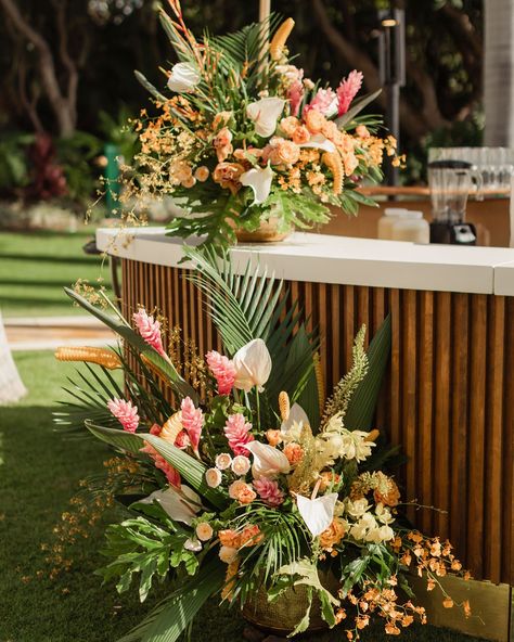 Come for the love, stay for the party ✨ Katie and Thomas’ epic wedding weekend was one for the books! The festivities began with a tropical welcome party at the Grand Wailea Lagoon Overlook where guests celebrated with good food, island-inspired cocktails, and the perfect view for sunset 🥂 Event Design & Coordination @whiteorchidwedding Venue @grandwailea @grandwaileaweddings Photography @annakimphotography Videography @zeb.films Rentals @artisan.events.maui Florals @teresasenamaui Sig... Engagement Themes, Epic Wedding, Welcome Party, Perfect View, Welcome To The Party, Wedding Weekend, Engagement Party, Event Decor, Event Design