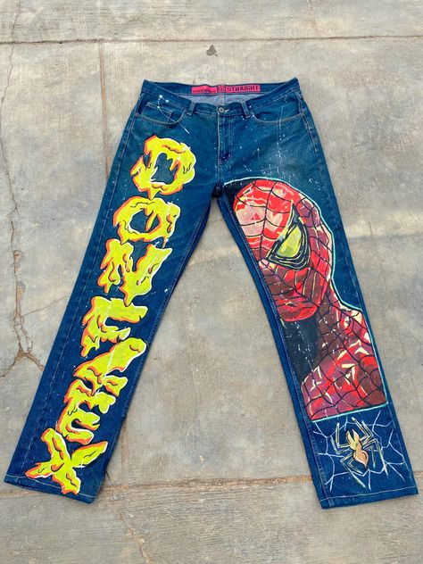 Painted Spider-Man design on pants Spider Man Pants Diy, Painted Pants Design, Painted Pants Idea, Spiderman Diy, Spirit Jeans, Senior Pants, Jeans Painting, Spider Man Design, Artist Motivation